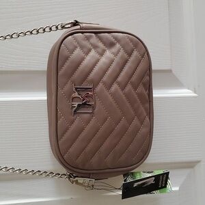 NWT Badgley Mischka Camera bag with slip pocket in Taupe Vegan Leather
